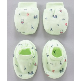 Simply Cotton Mittens And Booties Printed - Green 0 to 3 Months, Mittens Length 9 cm , Booties Length 10 cm , Soft and warm set to keep your babies warm